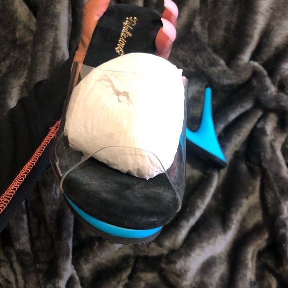 Yandy 5” UV Reactive Slide Neon Baby Blue Heels - Picture 8 of 8